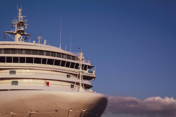 Quels critères pour choisir une location de vacances en Provence avec des ateliers de cuisine et des randonnées guidées ?